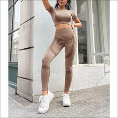 2-Piece Women’s Sportswear Set – Short-Sleeved Top and High-Waisted Shorts