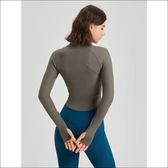 Women’s Slim Fit Zipper Sports Jacket – Long-Sleeved Fitness Top
