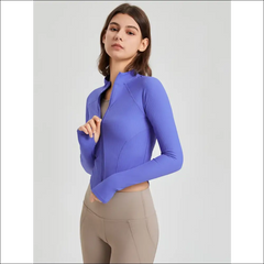 Women’s Slim Fit Zipper Sports Jacket – Long-Sleeved Fitness Top